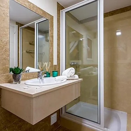 Litoralmar Beachfront 4* פורטימאו