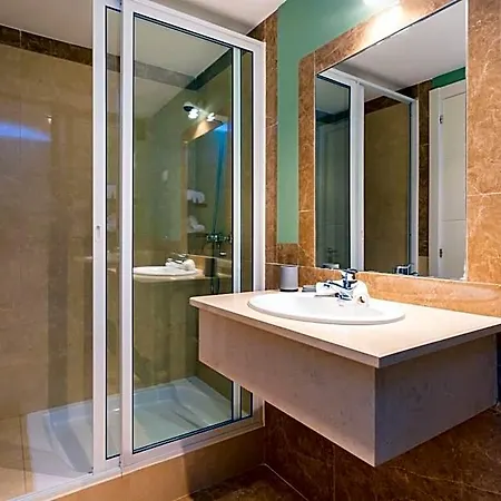 מלון Litoralmar Beachfront 4*